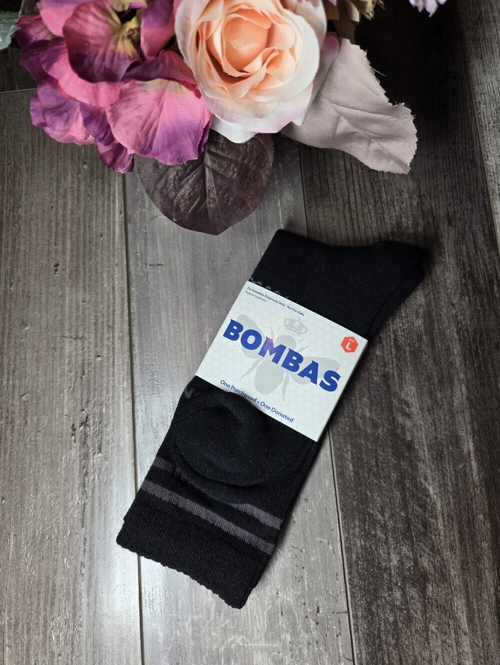 NWT Bombas Men’s Black & Gray Crew Socks – Size Large